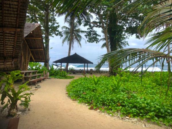 Готель Southern Mentawai Outpost Sibigau Island Екстер'єр фото